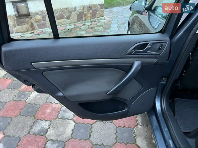 Сірий Шкода Октавія, об'ємом двигуна 1.6 л та пробігом 180 тис. км за 5999 $, фото 39 на Automoto.ua