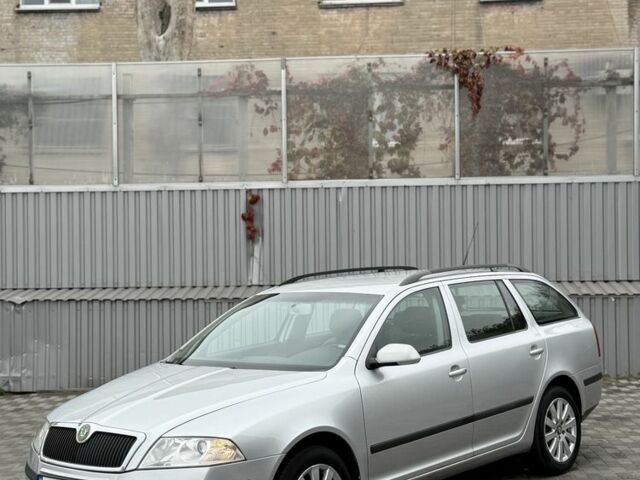 Серый Шкода Октавия, объемом двигателя 2 л и пробегом 270 тыс. км за 3550 $, фото 1 на Automoto.ua