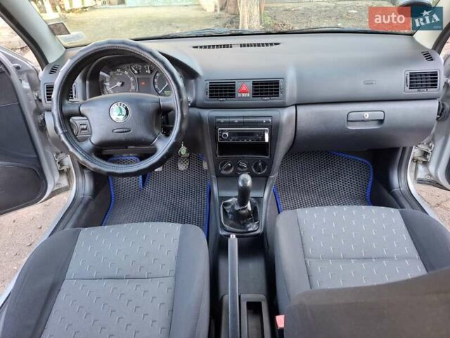 Серый Шкода Октавия, объемом двигателя 1.6 л и пробегом 208 тыс. км за 5200 $, фото 11 на Automoto.ua