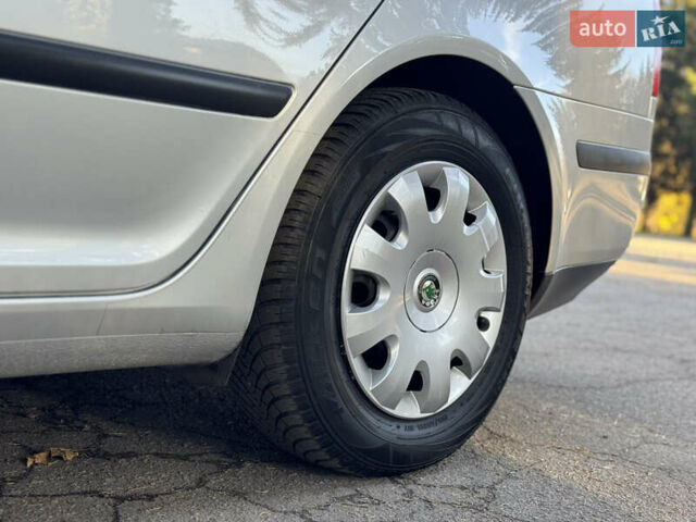 Сірий Шкода Октавія, об'ємом двигуна 1.6 л та пробігом 199 тис. км за 6100 $, фото 26 на Automoto.ua