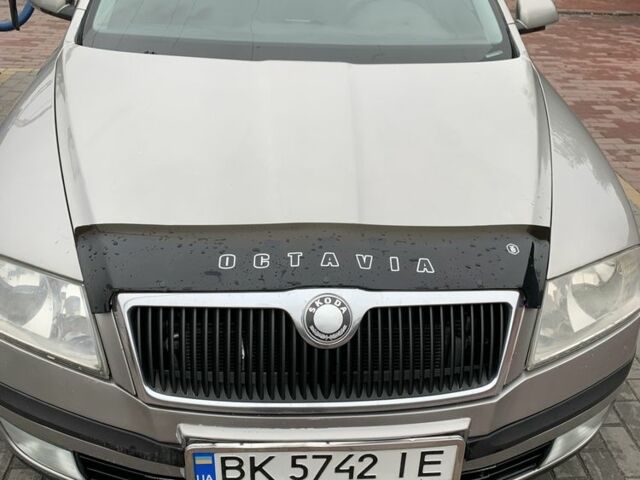 Серый Шкода Октавия, объемом двигателя 1.9 л и пробегом 390 тыс. км за 6400 $, фото 2 на Automoto.ua