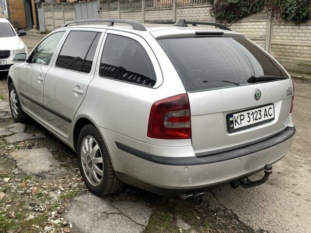 Сірий Шкода Октавія, об'ємом двигуна 2 л та пробігом 205 тис. км за 7200 $, фото 1 на Automoto.ua