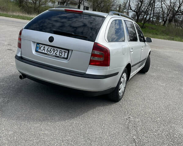 Серый Шкода Октавия, объемом двигателя 1.6 л и пробегом 390 тыс. км за 5499 $, фото 6 на Automoto.ua