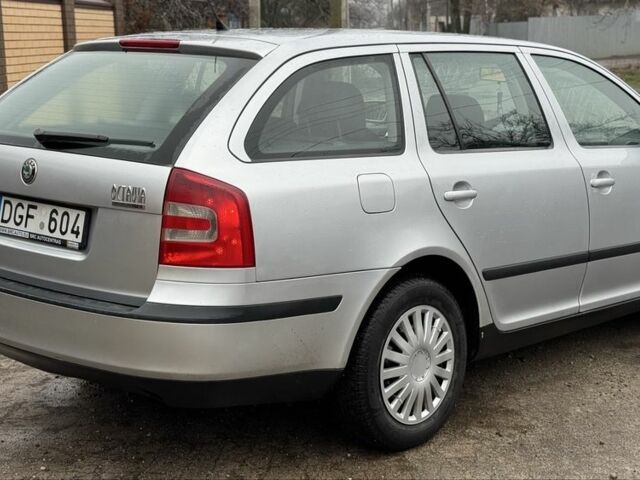 Серый Шкода Октавия, объемом двигателя 2 л и пробегом 300 тыс. км за 2750 $, фото 13 на Automoto.ua