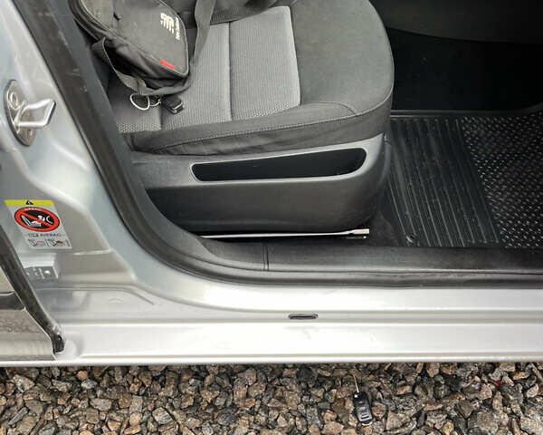 Сірий Шкода Октавія, об'ємом двигуна 0 л та пробігом 250 тис. км за 4999 $, фото 30 на Automoto.ua