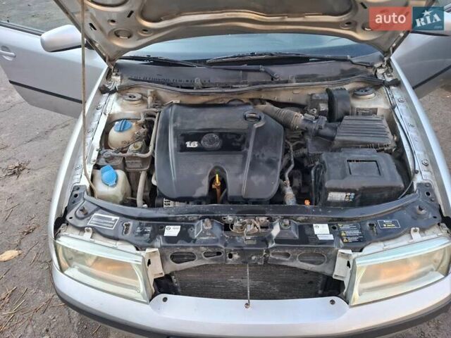 Серый Шкода Октавия, объемом двигателя 1.6 л и пробегом 208 тыс. км за 5200 $, фото 9 на Automoto.ua