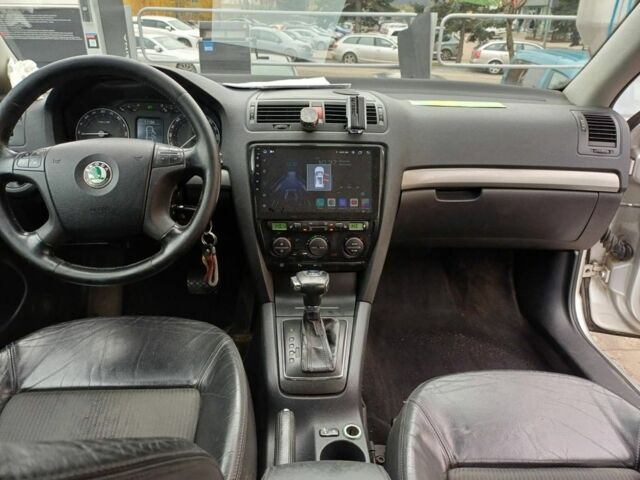 Сірий Шкода Октавія, об'ємом двигуна 0 л та пробігом 300 тис. км за 3550 $, фото 5 на Automoto.ua