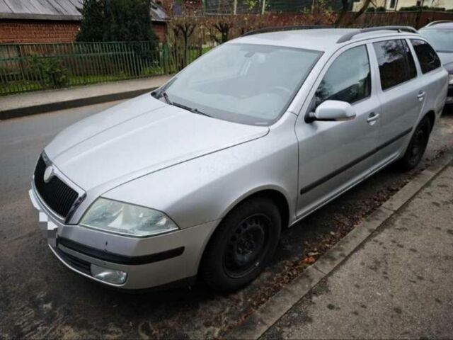 Серый Шкода Октавия, объемом двигателя 2 л и пробегом 299 тыс. км за 3300 $, фото 1 на Automoto.ua