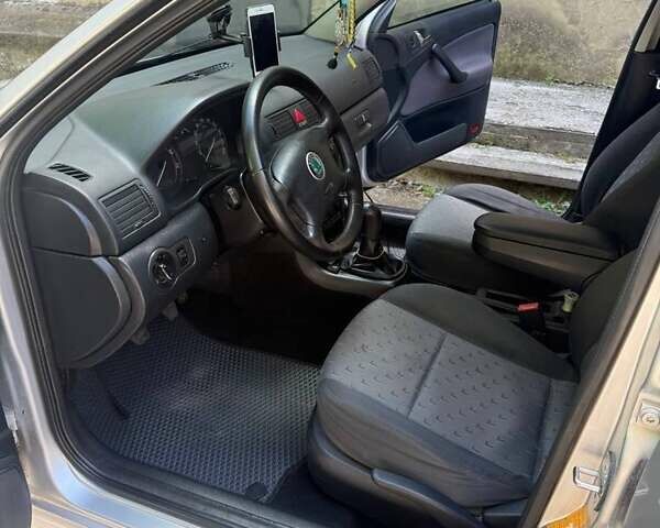 Сірий Шкода Октавія, об'ємом двигуна 1.6 л та пробігом 275 тис. км за 5300 $, фото 6 на Automoto.ua