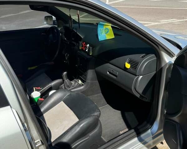 Сірий Шкода Октавія, об'ємом двигуна 1.8 л та пробігом 246 тис. км за 6800 $, фото 7 на Automoto.ua