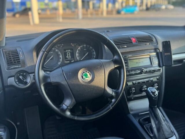 Сірий Шкода Октавія, об'ємом двигуна 0 л та пробігом 245 тис. км за 6500 $, фото 7 на Automoto.ua