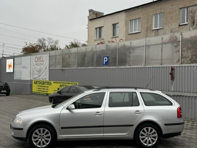 Серый Шкода Октавия, объемом двигателя 2 л и пробегом 270 тыс. км за 3550 $, фото 2 на Automoto.ua