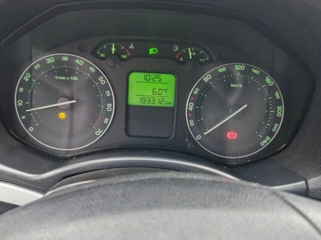 Сірий Шкода Октавія, об'ємом двигуна 1.6 л та пробігом 190 тис. км за 5000 $, фото 5 на Automoto.ua