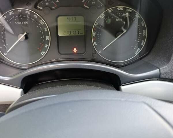Сірий Шкода Октавія, об'ємом двигуна 1.6 л та пробігом 210 тис. км за 6700 $, фото 25 на Automoto.ua