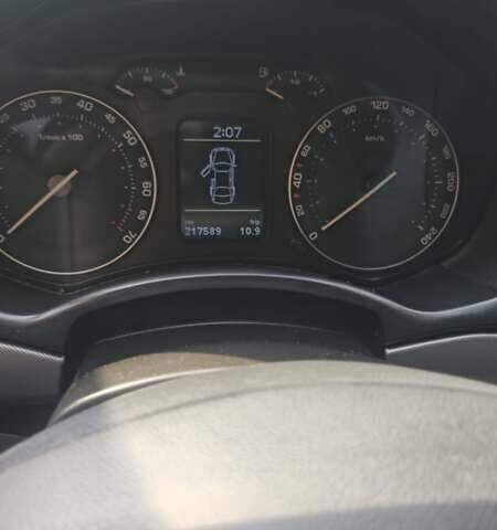 Серый Шкода Октавия, объемом двигателя 1.6 л и пробегом 217 тыс. км за 6650 $, фото 7 на Automoto.ua