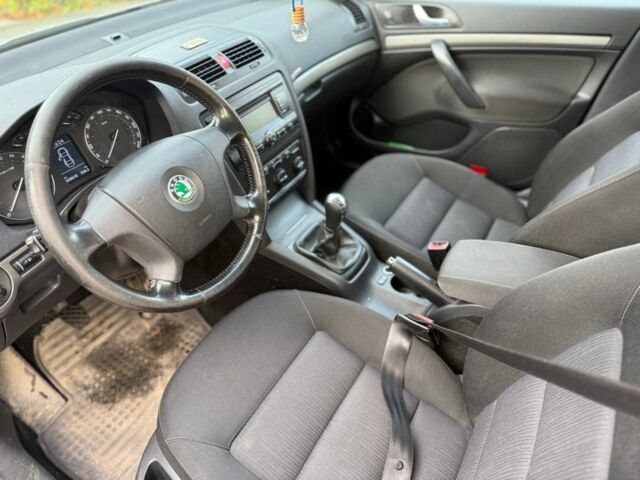 Сірий Шкода Октавія, об'ємом двигуна 1.9 л та пробігом 300 тис. км за 2950 $, фото 16 на Automoto.ua