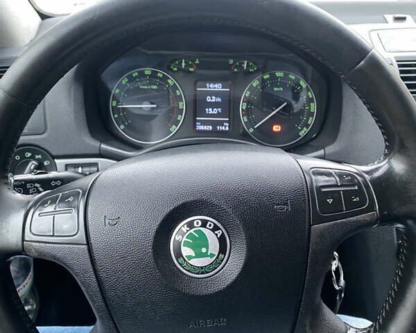 Сірий Шкода Октавія, об'ємом двигуна 2.05 л та пробігом 205 тис. км за 7200 $, фото 10 на Automoto.ua