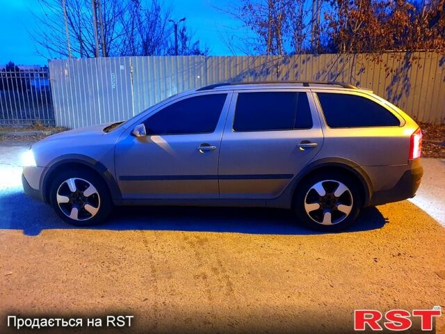 Серый Шкода Октавия, объемом двигателя 2 л и пробегом 318 тыс. км за 9200 $, фото 8 на Automoto.ua