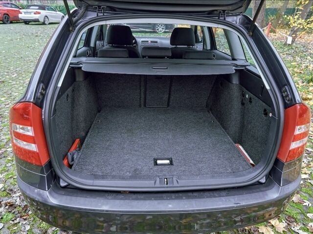 Сірий Шкода Октавія, об'ємом двигуна 2 л та пробігом 315 тис. км за 4800 $, фото 3 на Automoto.ua