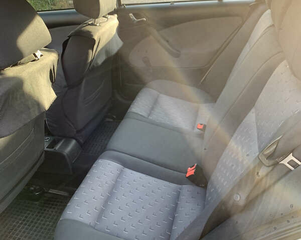 Серый Шкода Октавия, объемом двигателя 1.6 л и пробегом 375 тыс. км за 5500 $, фото 17 на Automoto.ua