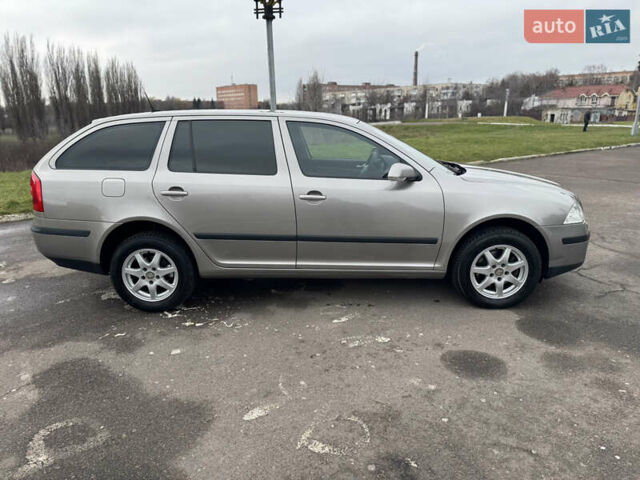 Сірий Шкода Октавія, об'ємом двигуна 2 л та пробігом 208 тис. км за 5600 $, фото 5 на Automoto.ua