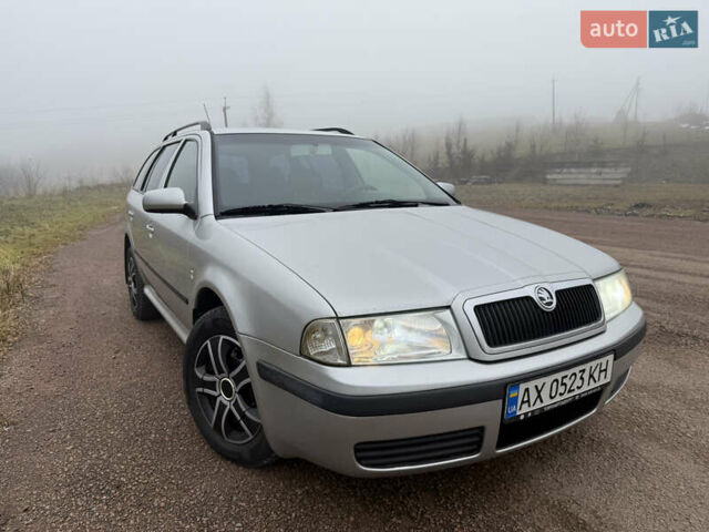 Серый Шкода Октавия, объемом двигателя 1.6 л и пробегом 310 тыс. км за 3850 $, фото 2 на Automoto.ua