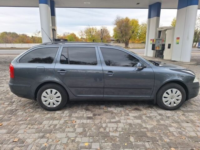 Серый Шкода Октавия, объемом двигателя 1.6 л и пробегом 140 тыс. км за 6300 $, фото 3 на Automoto.ua