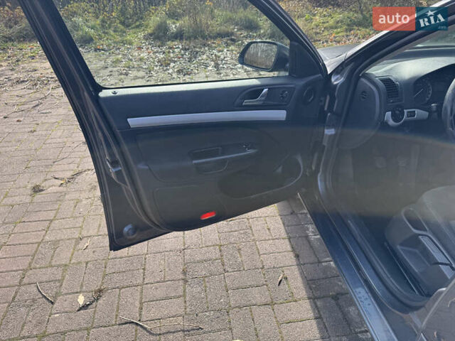 Сірий Шкода Октавія, об'ємом двигуна 1.6 л та пробігом 256 тис. км за 6200 $, фото 13 на Automoto.ua