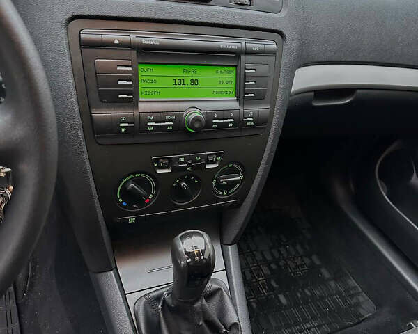 Серый Шкода Октавия, объемом двигателя 1.9 л и пробегом 284 тыс. км за 6499 $, фото 19 на Automoto.ua