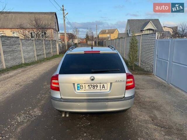 Сірий Шкода Октавія, об'ємом двигуна 2 л та пробігом 242 тис. км за 7400 $, фото 3 на Automoto.ua