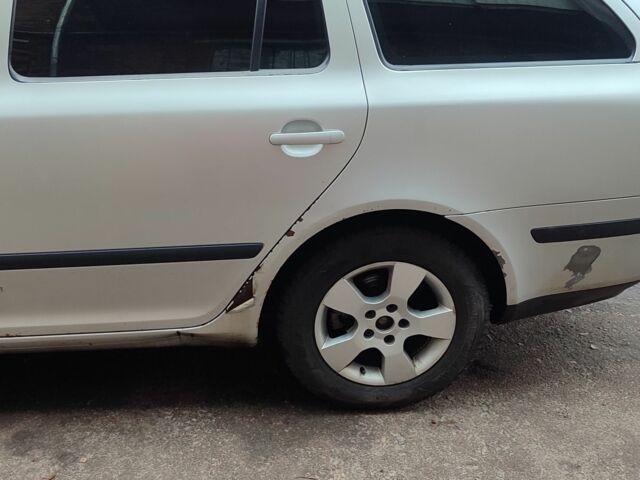 Серый Шкода Октавия, объемом двигателя 1.9 л и пробегом 356 тыс. км за 6200 $, фото 5 на Automoto.ua