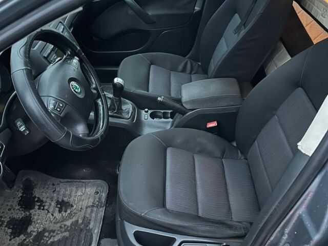 Серый Шкода Октавия, объемом двигателя 2 л и пробегом 3 тыс. км за 3100 $, фото 1 на Automoto.ua