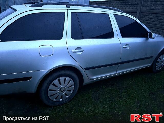 Серый Шкода Октавия, объемом двигателя 2 л и пробегом 275 тыс. км за 5500 $, фото 2 на Automoto.ua