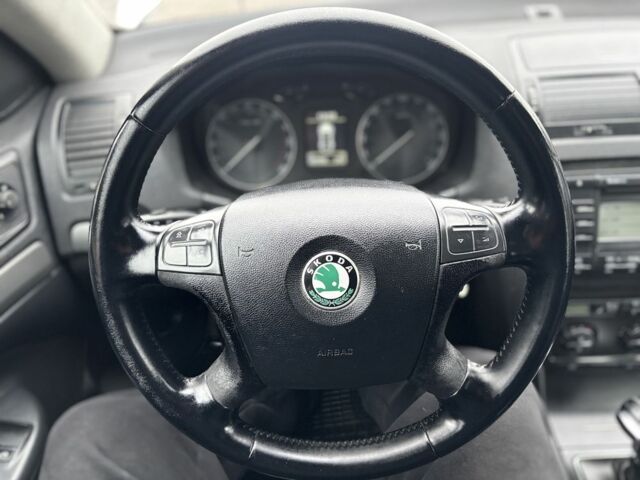 Серый Шкода Октавия, объемом двигателя 1.9 л и пробегом 332 тыс. км за 2850 $, фото 18 на Automoto.ua