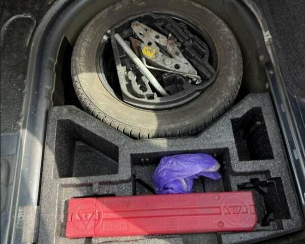 Серый Шкода Октавия, объемом двигателя 1.6 л и пробегом 248 тыс. км за 5470 $, фото 13 на Automoto.ua