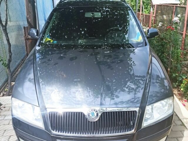 Серый Шкода Октавия, объемом двигателя 1.6 л и пробегом 260 тыс. км за 5600 $, фото 1 на Automoto.ua