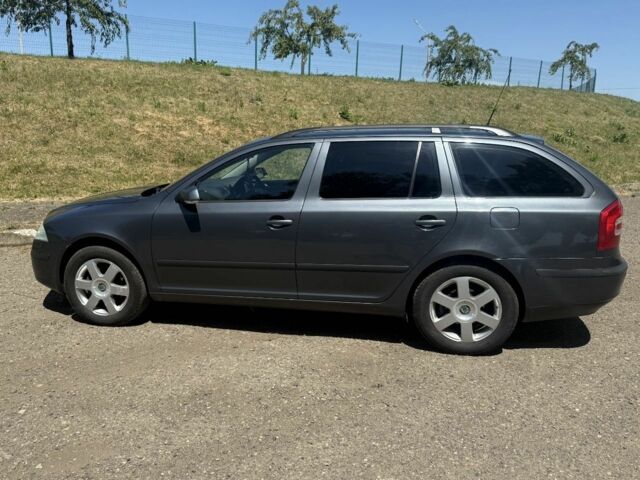Сірий Шкода Октавія, об'ємом двигуна 2 л та пробігом 397 тис. км за 6500 $, фото 1 на Automoto.ua