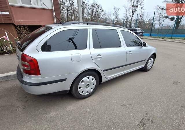 Серый Шкода Октавия, объемом двигателя 1.9 л и пробегом 310 тыс. км за 6400 $, фото 3 на Automoto.ua