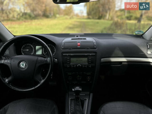 Шкода Октавия 2007 в Самборе на Automoto.ua Серый Шкода Октавия, объемом двигателя 2 л и пробегом 163 тыс. км за 8300 $, фото 76 на Automoto.ua