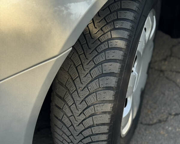 Серый Шкода Октавия, объемом двигателя 1.6 л и пробегом 199 тыс. км за 5950 $, фото 25 на Automoto.ua