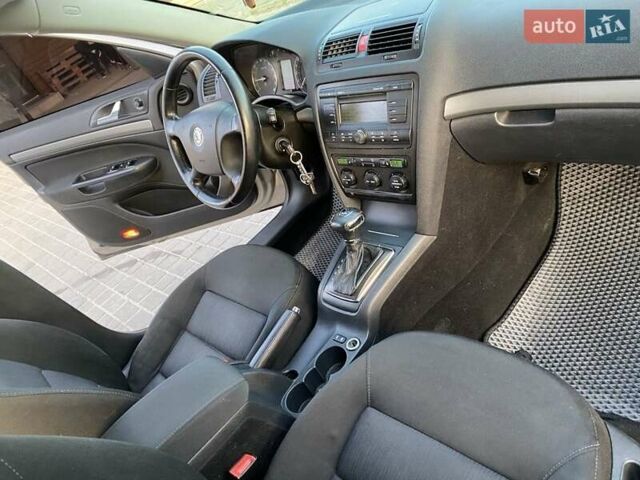 Шкода Октавия 2007 в Ратно на Automoto.ua Серый Шкода Октавия, объемом двигателя 1.9 л и пробегом 256 тыс. км за 7401 $, фото 15 на Automoto.ua