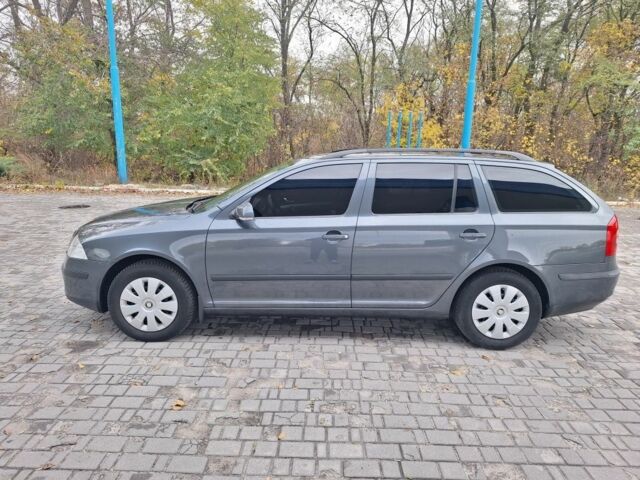 Серый Шкода Октавия, объемом двигателя 1.6 л и пробегом 140 тыс. км за 6300 $, фото 2 на Automoto.ua