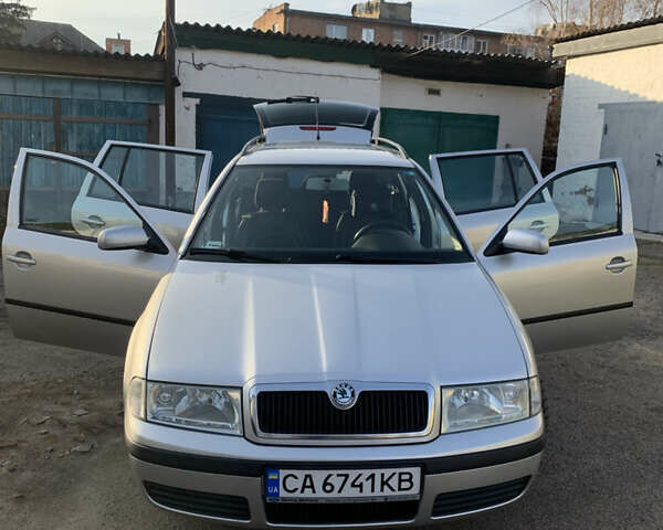 Серый Шкода Октавия, объемом двигателя 1.6 л и пробегом 375 тыс. км за 5500 $, фото 9 на Automoto.ua