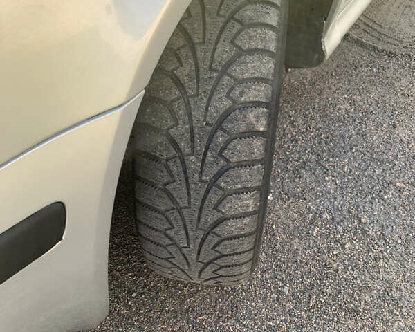 Серый Шкода Октавия, объемом двигателя 1.6 л и пробегом 375 тыс. км за 5500 $, фото 28 на Automoto.ua