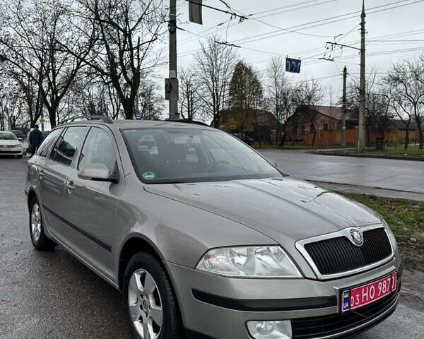 Серый Шкода Октавия, объемом двигателя 1.6 л и пробегом 230 тыс. км за 7500 $, фото 7 на Automoto.ua