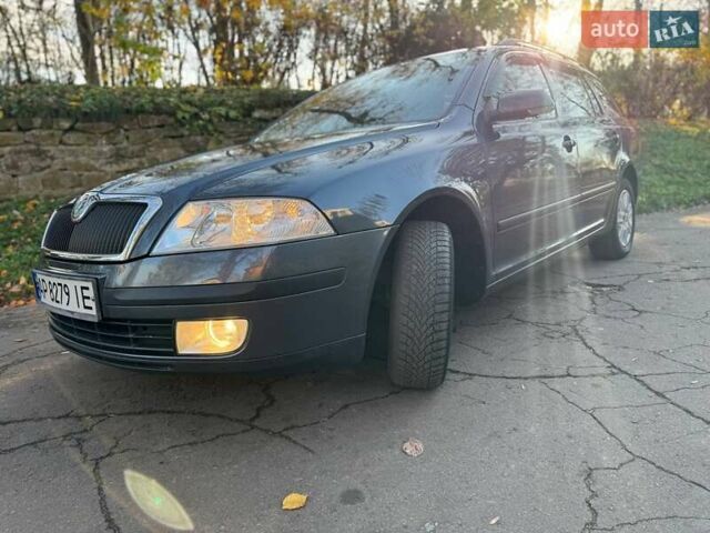 Серый Шкода Октавия, объемом двигателя 1.6 л и пробегом 227 тыс. км за 6000 $, фото 3 на Automoto.ua