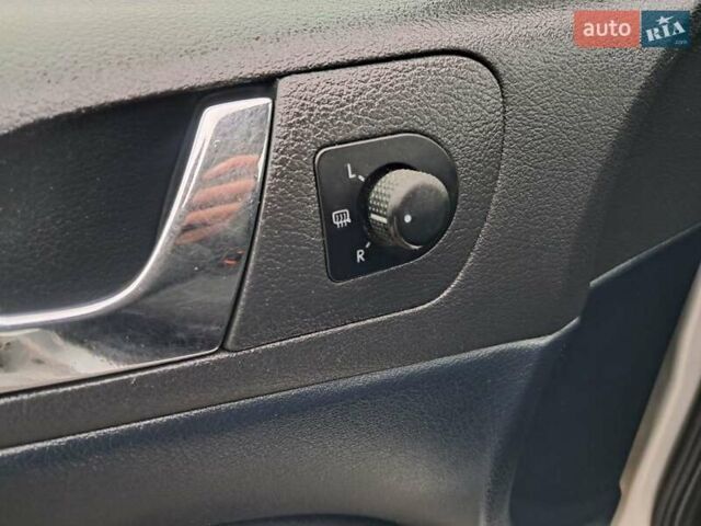 Сірий Шкода Октавія, об'ємом двигуна 1.6 л та пробігом 198 тис. км за 5400 $, фото 65 на Automoto.ua