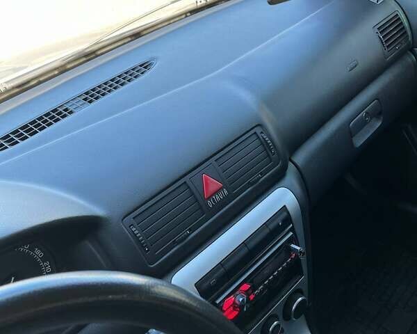 Серый Шкода Октавия, объемом двигателя 1.6 л и пробегом 241 тыс. км за 5950 $, фото 19 на Automoto.ua