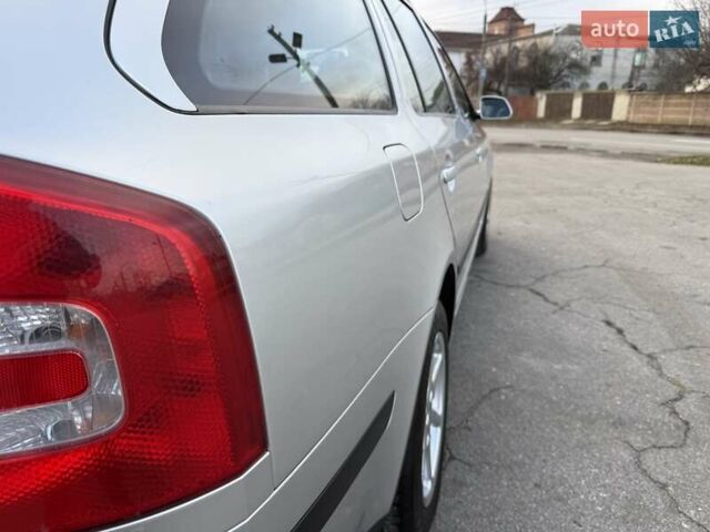 Серый Шкода Октавия, объемом двигателя 1.6 л и пробегом 183 тыс. км за 6300 $, фото 10 на Automoto.ua