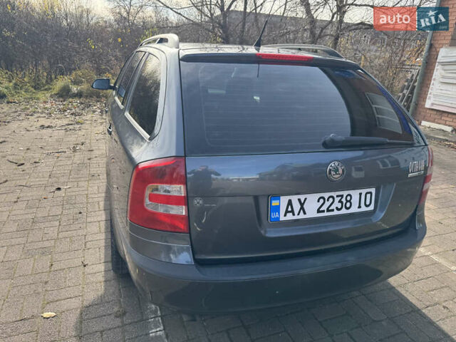 Сірий Шкода Октавія, об'ємом двигуна 1.6 л та пробігом 256 тис. км за 6200 $, фото 4 на Automoto.ua